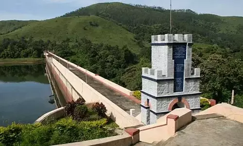 ജലനിരപ്പുയരുന്നു; മുല്ലപ്പെരിയാർ ഡാമിന്റെ ഷട്ടർ വീണ്ടും ഉയർത്തി