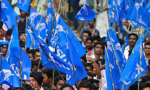 കണ്ണൂർ സർവകലാശാല വി.സിയുടെ പുനർനിയമനം; കെ.എസ്.യു കോടതിയിലേക്ക്