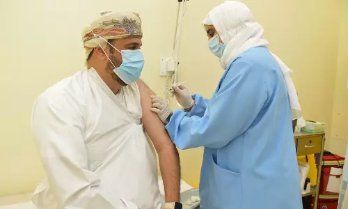 ഒമാനിൽ വാക്‌സിനേഷൻ ഫീൽഡ് കാമ്പയിൻ ആരംഭിച്ചു