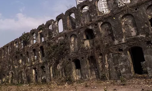 ശക്തി മിൽസ് കൂട്ടബലാത്സംഗം: മൂന്ന് പ്രതികളുടെ വധശിക്ഷ ബോംബെ ഹൈക്കോടതി റദ്ദാക്കി