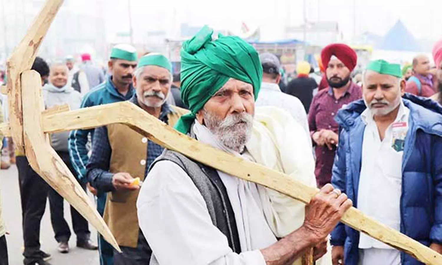 ട്രാക്ടർ റാലി മാറ്റിവെച്ചു, അതിർത്തിയിലെ സമരം തുടരും: സംയുക്ത കിസാൻ മോർച്ച ട്രാക്ടർ റാലി മാറ്റിവെച്ചു, അതിർത്തിയിലെ സമരം തുടരും: സംയുക്ത കിസാൻ മോർച്ച