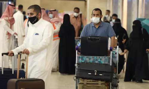 കോവിഡിന്‍റെ പുതിയ വകഭേദം; ഗൾഫ്​ രാജ്യങ്ങള്‍ നടപടി ശക്​തമാക്കി