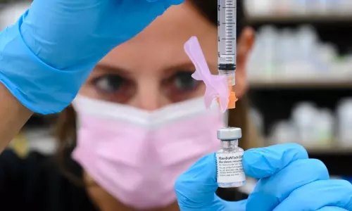 ഒമിക്രോൺ വകഭേദം; നൂറുദിവസത്തിനുള്ളിൽ പുതിയ വാക്‌സിൻ വികസിപ്പിക്കുമെന്ന് ഫൈസറും ബയോൺടെകും