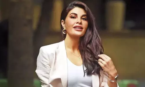 താമസിക്കുന്ന ഹോട്ടലിന്റെ വിവരം വേണം; നടി ജാക്വിലിന് അബുദാബിയിൽ പോകാൻ അനുമതി