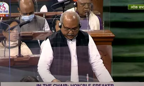 കാർഷിക നിയമങ്ങൾ പിൻവലിക്കാനുള്ള ബിൽ ഇരുസഭകളും പാസാക്കി