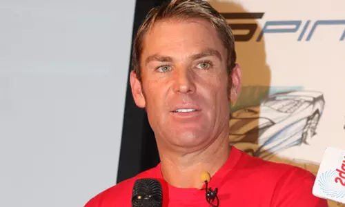 ഓസ്‌ട്രേലിയൻ ക്രിക്കറ്റ് ഇതിഹാസം ഷെയ്ൻ വോണിന് ബൈക്ക് അപകടത്തിൽ പരിക്ക്‌