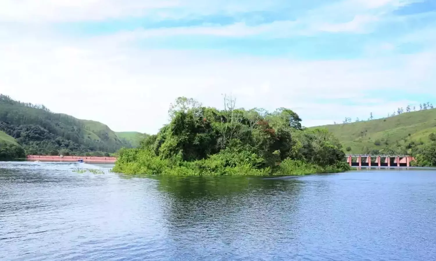 ജലനിരപ്പ് താഴ്ത്താൻ ഇടപെടണം മുല്ലപ്പെരിയാർ ഉന്നതാധികാര സമിതിക്ക് കേരളത്തിന്റെ കത്ത്