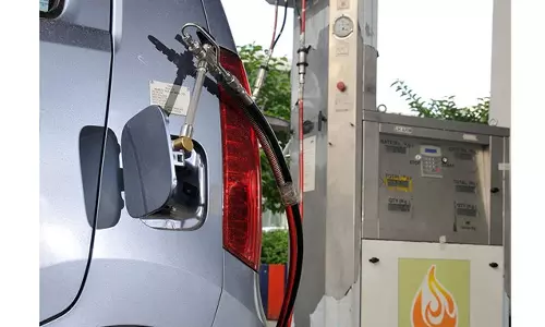 രാജ്യത്ത് സിഎൻജി വിലയും കുതിച്ചുകയറുന്നു