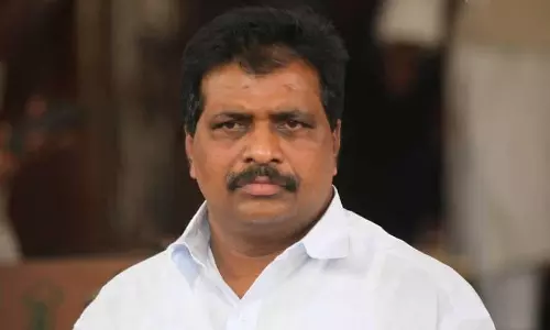 കൊടിക്കുന്നിൽ സുരേഷ് എംപിക്ക് പാർലമെന്റിൽ തെന്നിവീണ് പരിക്കേറ്റു