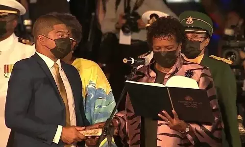 ബ്രിട്ടീഷ് രാജവാഴ്ചക്ക് അന്തിമ സല്യൂട്ട്; റിപ്പബ്ലിക്കിന്റെ പുലരിയിൽ ബാർബഡോസ്