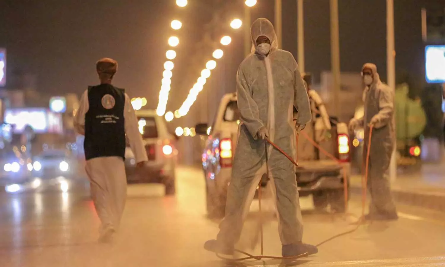 ഒമാനില് കോവിഡ് കേസുകൾ താഴോട്ട്; 20 ദിവസത്തിനിടെ പുതിയ മരണങ്ങളൊന്നും റിപ്പോർട്ട് ചെയ്തില്ല ഒമാനില് കോവിഡ് കേസുകൾ താഴോട്ട്; 20 ദിവസത്തിനിടെ പുതിയ മരണങ്ങളൊന്നും റിപ്പോർട്ട് ചെയ്തില്ല