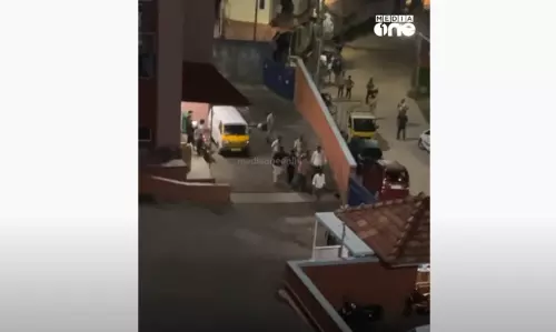 മംഗളൂരുവിൽ വിദ്യാർഥികൾ ചേരിതിരിഞ്ഞ് സംഘട്ടനം; പൊലീസ് നിരപരാധികളെ മർദിച്ചതായി പരാതി