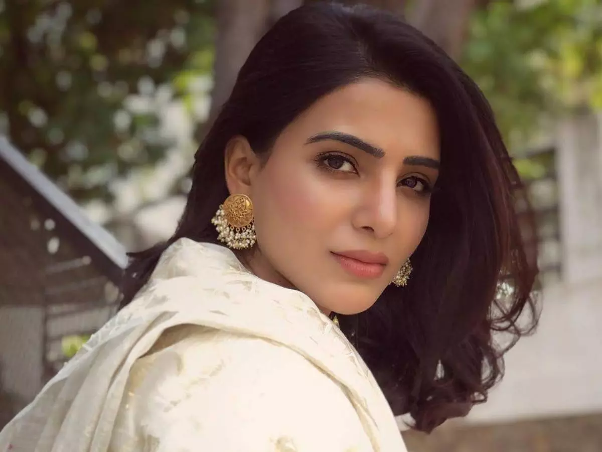 മാന്യമായി പ്രതികരിക്കണം, ആരുടെയും അംഗീകാരം ആവശ്യമില്ല; നെഗറ്റീവ് കമന്റുകള്ക്കെതിരെ സാമന്ത മാന്യമായി പ്രതികരിക്കണം, ആരുടെയും അംഗീകാരം ആവശ്യമില്ല; നെഗറ്റീവ് കമന്റുകള്ക്കെതിരെ സാമന്ത