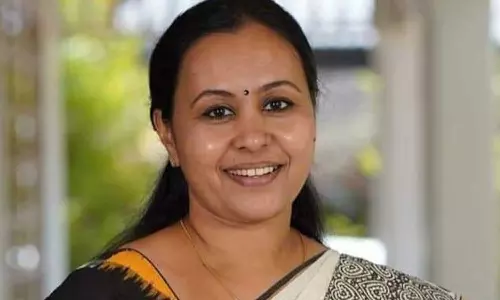 കോവിഡ് മരണം, കേന്ദ്രം തെറ്റിധരിപ്പിക്കുന്നു; വീണാ ജോർജ്