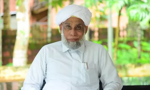 പള്ളിയിൽ പ്രതിഷേധം വേണ്ടെന്ന് പികെ കുഞ്ഞാലിക്കുട്ടി പറഞ്ഞു: ജിഫ്രി തങ്ങൾ