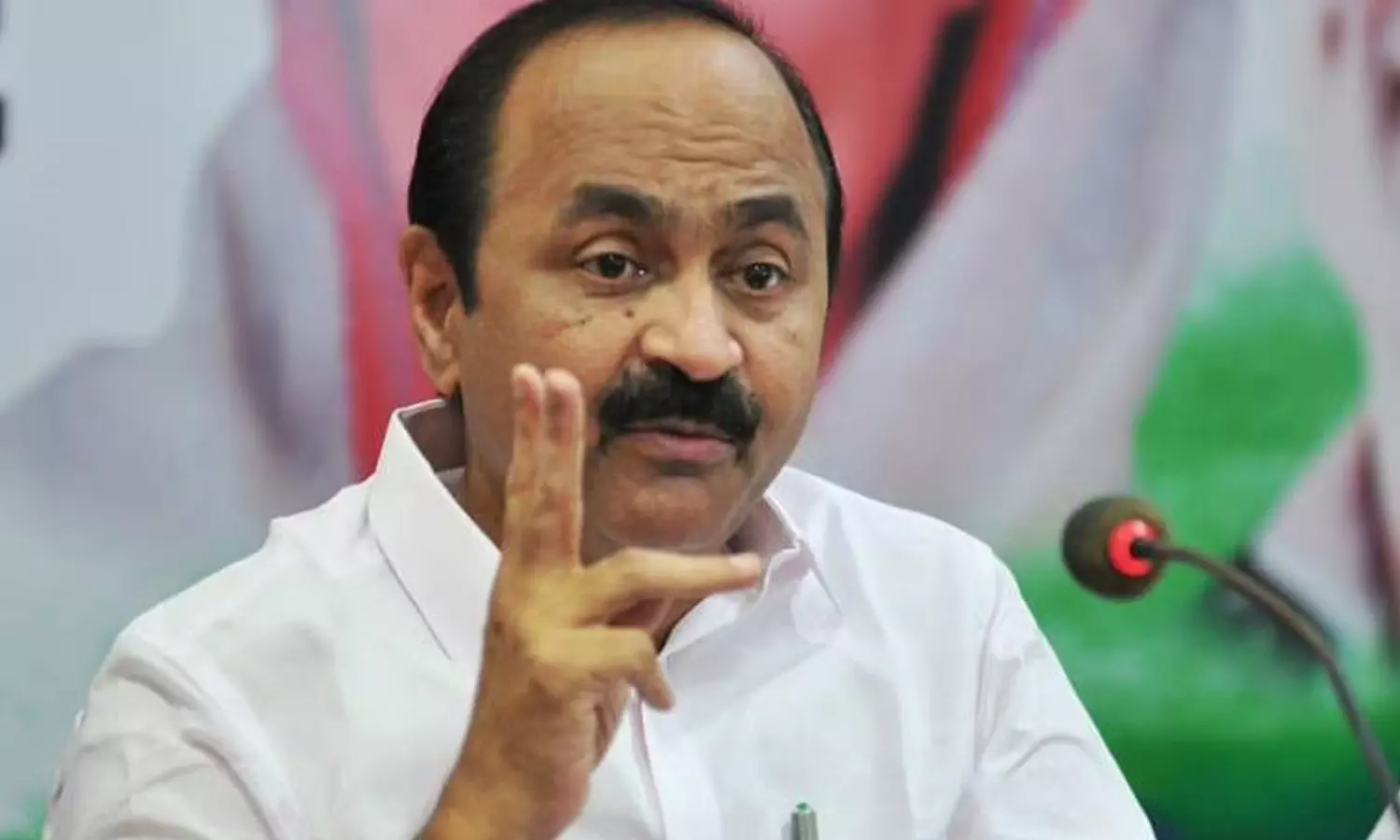 വഖഫ് നിയമനം പി എസ് സിക്ക് വിടരുതെന്ന് പറയുന്നതിൽ എന്താണ് വർഗീയത: വിഡി സതീശൻ