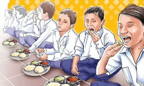 സ്കൂളുകളിലെ ഉച്ചഭക്ഷണ വിതരണം അധികബാധ്യതയായെന്ന് പ്രധാനധ്യാപകര്‍