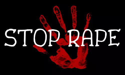 കാക്കനാട് കൂട്ടബലാത്സംഗം; ഫോട്ടോഷൂട്ടിനായി കൊച്ചിയിലെത്തിയ യുവതിയെ പീഡിപ്പിച്ചു