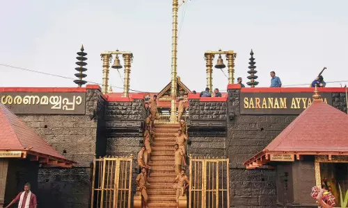 ആചാരങ്ങളിലെ നിയന്ത്രണങ്ങള് നീക്കണം; ശബരിമല വീണ്ടും സമരവേദിയാക്കാന് ഹിന്ദു ഐക്യവേദി ആചാരങ്ങളിലെ നിയന്ത്രണങ്ങള് നീക്കണം; ശബരിമല വീണ്ടും സമരവേദിയാക്കാന് ഹിന്ദു ഐക്യവേദി