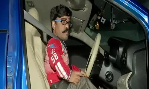 ഉയരം മൂന്നടിമാത്രം, ഡ്രൈവിങ് ലൈസൻസ് നേടി ചരിത്രം കുറിച്ച് ശിവപാൽ