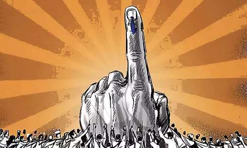 സംസ്ഥാനത്ത് 32 തദ്ദേശ വാർഡുകളിലേക്കുള്ള ഉപതെരഞ്ഞെടുപ്പ് പുരോഗമിക്കുന്നു