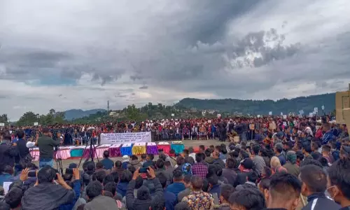 സൈന്യത്തിന്റെ പ്രത്യേക പദവി റദ്ദാക്കണം എന്നാവശ്യപ്പെട്ട് നാഗാലാന്റിൽ പ്രതിഷേധം കനക്കുന്നു