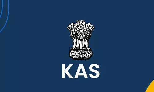 സിവിൽ സർവീസുകാരുടെ പ്രതിഷേധം തള്ളി; കെഎഎസിന് ഉയർന്ന ശമ്പളം തന്നെ സിവിൽ സർവീസുകാരുടെ പ്രതിഷേധം തള്ളി; കെഎഎസിന് ഉയർന്ന ശമ്പളം തന്നെ