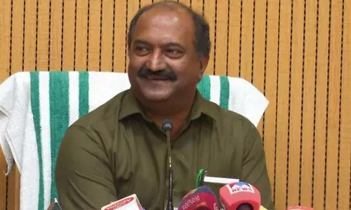 ജിഎസ്ടി അധികകാലം നിലനിൽക്കില്ലെന്ന് ധനമന്ത്രി കെ.എൻ ബാലഗോപാൽ ജിഎസ്ടി അധികകാലം നിലനിൽക്കില്ലെന്ന് ധനമന്ത്രി കെ.എൻ ബാലഗോപാൽ