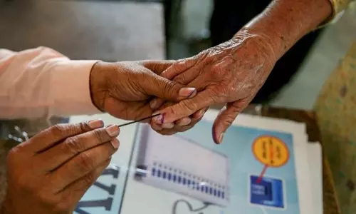 സംസ്ഥാനത്തെ 32 തദ്ദേശ വാർഡുകളിലേക്കുള്ള ഉപതെരഞ്ഞെടുപ്പ് പൂർത്തിയായി സംസ്ഥാനത്തെ 32 തദ്ദേശ വാർഡുകളിലേക്കുള്ള ഉപതെരഞ്ഞെടുപ്പ് പൂർത്തിയായി