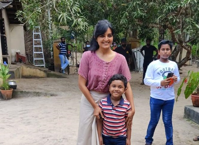 അന്ന് മഞ്ജുവിനെ കാണാൻ കരഞ്ഞു; ഇന്ന് താരത്തോടൊപ്പം സിനിമയിൽ