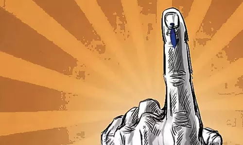 ഒമിക്രോൺ വ്യാപനം; തെരഞ്ഞെടുപ്പ് കമ്മീഷൻ റിപ്പോർട്ട് തേടി