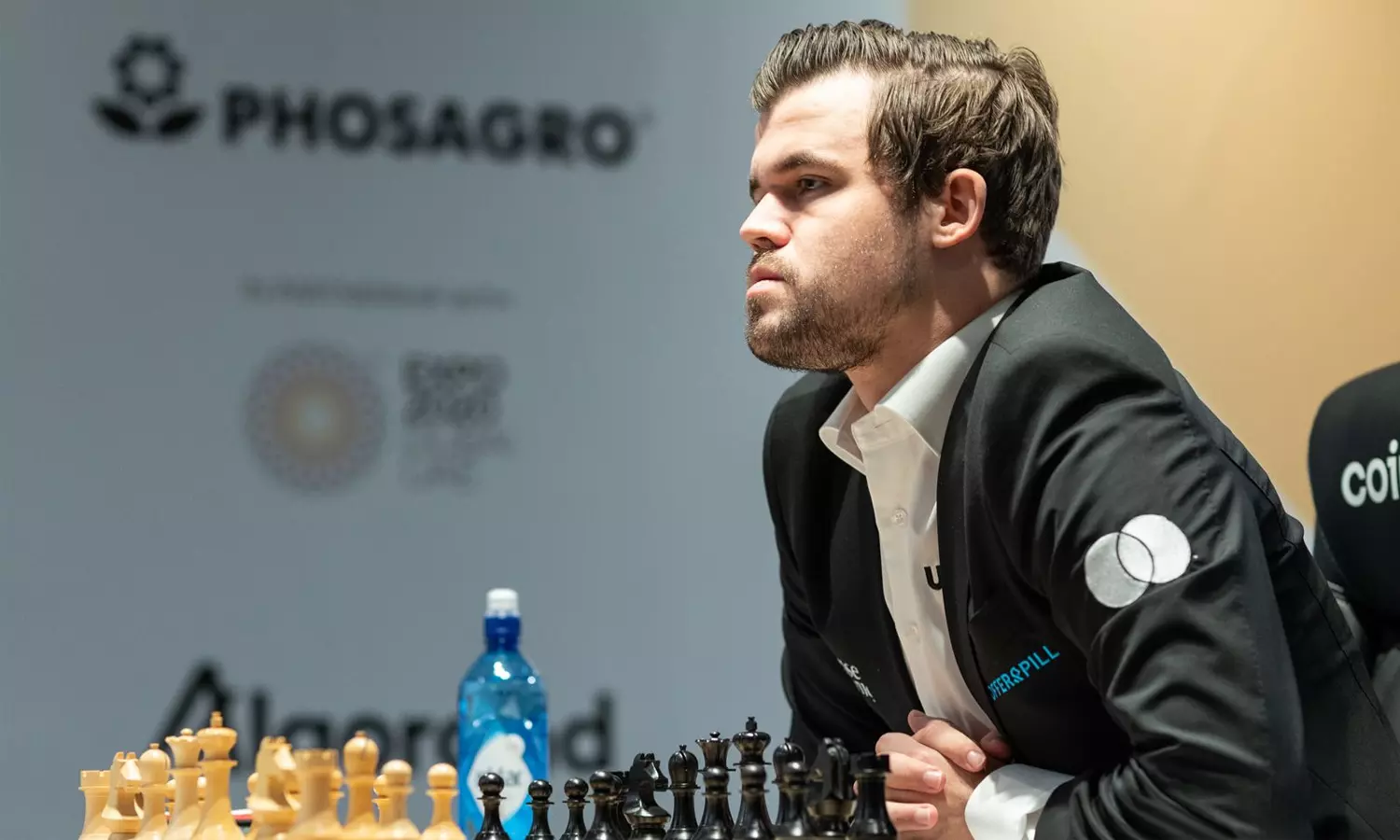 മാഗ്നസ് കാള്‍സണ്‍ വീണ്ടും ലോക ചെസ് രാജാവ്