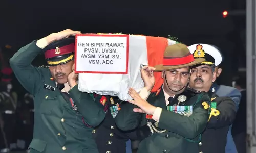 ബിപിൻ റാവത്തിന് അന്ത്യാഞ്ജലി; സംസ്കാരം ഇന്ന്