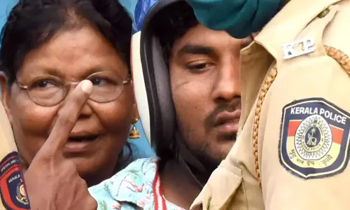 ചില പൊലീസ് ഉദ്യോഗസ്ഥരുടെ പെരുമാറ്റം അതിരുവിടുന്നതായി ഉന്നത   പൊലീസ് ഉദ്യോഗസ്ഥരുടെ വിമർശനം