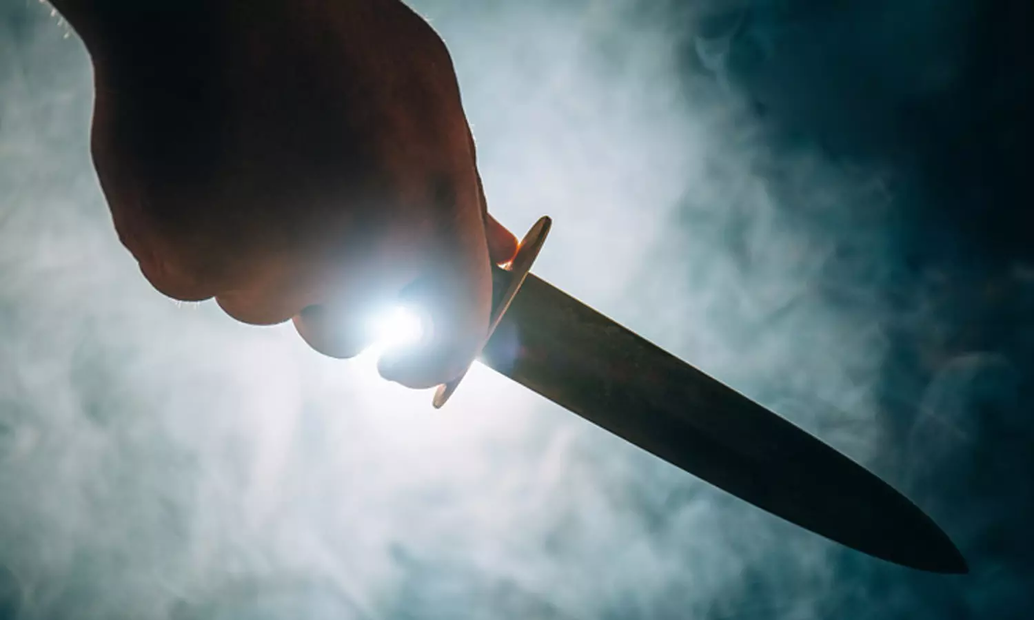 കർണാടകയിൽ ക്രിസ്ത്യൻ പുരോഹിതനെ വെട്ടിക്കൊല്ലാൻ ശ്രമം; അക്രമി മാനസികരോഗിയെന്ന് പൊലീസ്