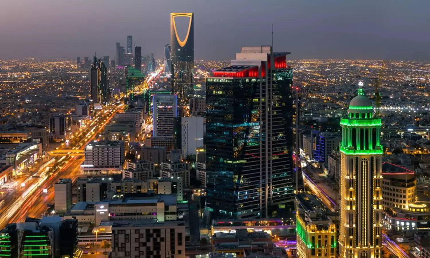 സൗദിയിൽ സ്വകാര്യമേഖല ശക്തിപ്പെടുത്താനുള്ള നടപടികൾ സ്വീകരിക്കും; തൊഴിലവസരങ്ങൾ വർധിക്കും സൗദിയിൽ സ്വകാര്യമേഖല ശക്തിപ്പെടുത്താനുള്ള നടപടികൾ സ്വീകരിക്കും; തൊഴിലവസരങ്ങൾ വർധിക്കും