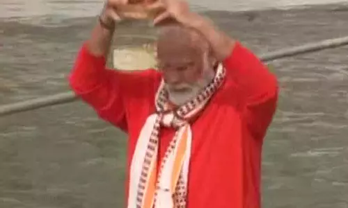 കാശി വിശ്വനാഥ  ക്ഷേത്ര ഇടനാഴി  ഉദ്ഘാടനം; മോദി വാരാണസിയിൽ എത്തി