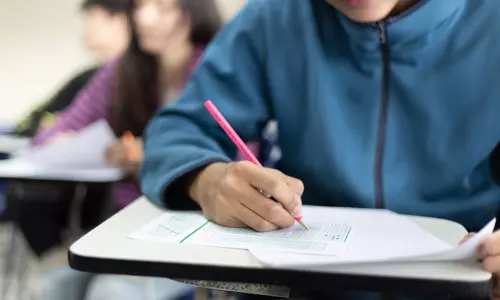 സ്ത്രീവിരുദ്ധ പരാമര്‍ശം; പത്താം ക്ലാസ് ചോദ്യപ്പേപ്പറിലെ വിവാദ ചോദ്യം സി.ബി.എസ്.ഇ പിന്‍വലിച്ചു