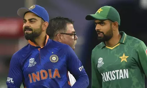 കോഹ്ലി സംസാരിച്ചു,അതൊന്നും എല്ലാവരുടെയും മുന്നിൽവെച്ച് പറയാനാകില്ല; ബാബർ അസം കോഹ്ലി സംസാരിച്ചു,അതൊന്നും എല്ലാവരുടെയും മുന്നിൽവെച്ച് പറയാനാകില്ല; ബാബർ അസം