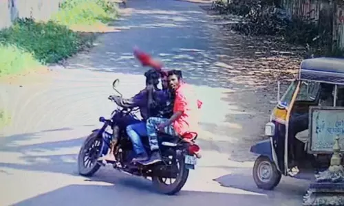 പോത്തൻകോട് കൊലപാതകം: ആയുധങ്ങള്‍ കണ്ടെടുത്തു, അഞ്ചു പേരുടെ അറസ്റ്റ് കൂടി രേഖപ്പെടുത്തി