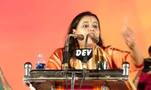 പശുക്കളെ സംരക്ഷിക്കാൻ വാളെടുക്കണമെന്ന് വിഎച്ച്പി നേതാവ് സാധ്വി സരസ്വതി