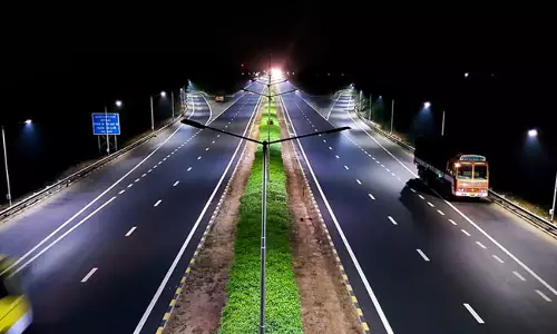 അടിയന്തര മെഡിക്കൽ സേവനങ്ങൾക്കായി ഹൈവേകളിൽ  ഹെലിപ്പാഡൊരുക്കാൻ കേന്ദ്രം