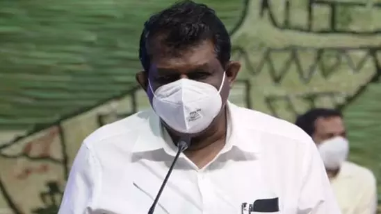 വിദ്യാർഥികളുടെ കൺസഷൻ; മുഖ്യമന്ത്രിയുമായി ചർച്ച നടത്തിയ ശേഷം അന്തിമ തീരുമാനമെന്ന് മന്ത്രി വിദ്യാർഥികളുടെ കൺസഷൻ; മുഖ്യമന്ത്രിയുമായി ചർച്ച നടത്തിയ ശേഷം അന്തിമ തീരുമാനമെന്ന് മന്ത്രി