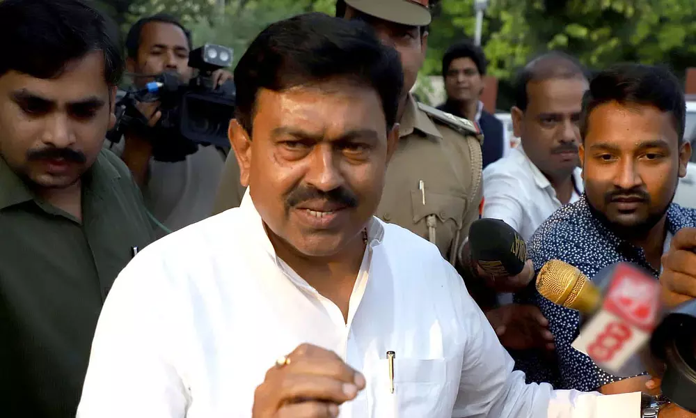 കേന്ദ്രമന്ത്രി അജയ് മിശ്രയെ ഡൽഹിക്ക് വിളിപ്പിച്ച് ബിജെപി ഹൈക്കമാൻഡ്; രാജി വച്ചേക്കും