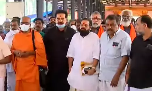 കരിമല കാനനപാത തുറക്കണമെന്നാവശ്യപ്പെട്ട് എരുമേലിയിൽ ഹൈന്ദവ സംഘടനകളുടെ പ്രതിഷേധം