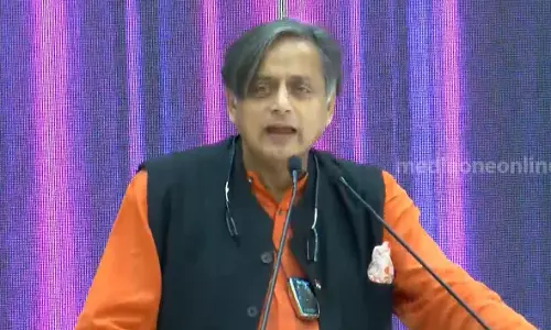 വ്യവസായങ്ങളെ പ്രോത്സാഹിപ്പിക്കുന്ന നിലപാട് സ്വാഗതാർഹം; മുഖ്യമന്ത്രിയെ പുകഴ്ത്തി ശശി തരൂർ വ്യവസായങ്ങളെ പ്രോത്സാഹിപ്പിക്കുന്ന നിലപാട് സ്വാഗതാർഹം; മുഖ്യമന്ത്രിയെ പുകഴ്ത്തി ശശി തരൂർ