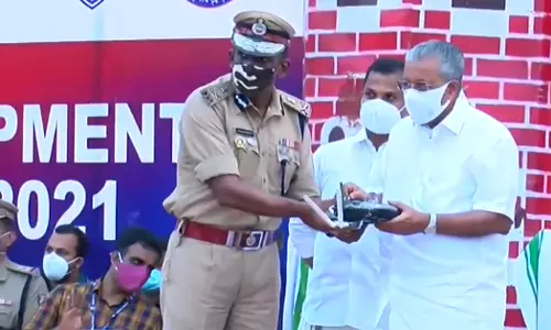 പൊലിസിൽ സൈബർ സെക്യൂരിറ്റി ഡിവിഷൻ രൂപീകരിക്കുന്നത് പരിഗണനയിലെന്ന് മുഖ്യമന്ത്രി പൊലിസിൽ സൈബർ സെക്യൂരിറ്റി ഡിവിഷൻ രൂപീകരിക്കുന്നത് പരിഗണനയിലെന്ന് മുഖ്യമന്ത്രി