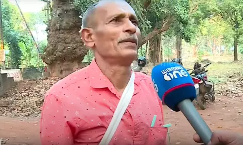 ജയിലിനകത്ത് സി.പി.എമ്മിന്റെ അപ്രമാദിത്വം; യു.എ.പി.എ ചുമത്തി ജയിലിൽ അടച്ച ഇബ്രാഹിം ജാമ്യത്തിലിറങ്ങി ജയിലിനകത്ത് സി.പി.എമ്മിന്റെ അപ്രമാദിത്വം; യു.എ.പി.എ ചുമത്തി ജയിലിൽ അടച്ച ഇബ്രാഹിം ജാമ്യത്തിലിറങ്ങി