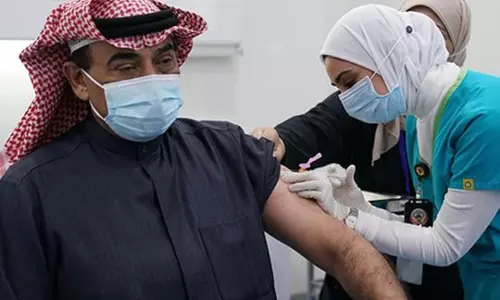 കുവൈത്തിൽ ആരോഗ്യമന്ത്രാലയം ഫീൽഡ് വാക്സിനേഷൻ കാമ്പയിന് ആരംഭിച്ചു കുവൈത്തിൽ ആരോഗ്യമന്ത്രാലയം ഫീൽഡ് വാക്സിനേഷൻ കാമ്പയിന് ആരംഭിച്ചു