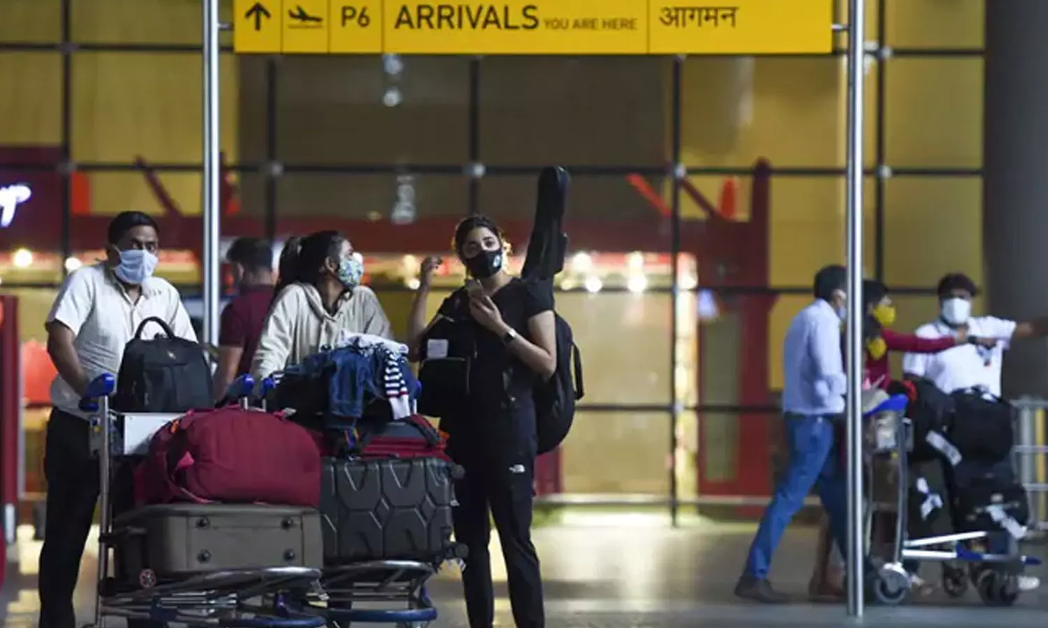 മൂന്നു ഡോസ് വാക്സിനുമെടുത്ത ആൾക്ക് മുംബൈയിൽ ഒമിക്രോൺ സ്ഥിരീകരിച്ചു മൂന്നു ഡോസ് വാക്സിനുമെടുത്ത ആൾക്ക് മുംബൈയിൽ ഒമിക്രോൺ സ്ഥിരീകരിച്ചു